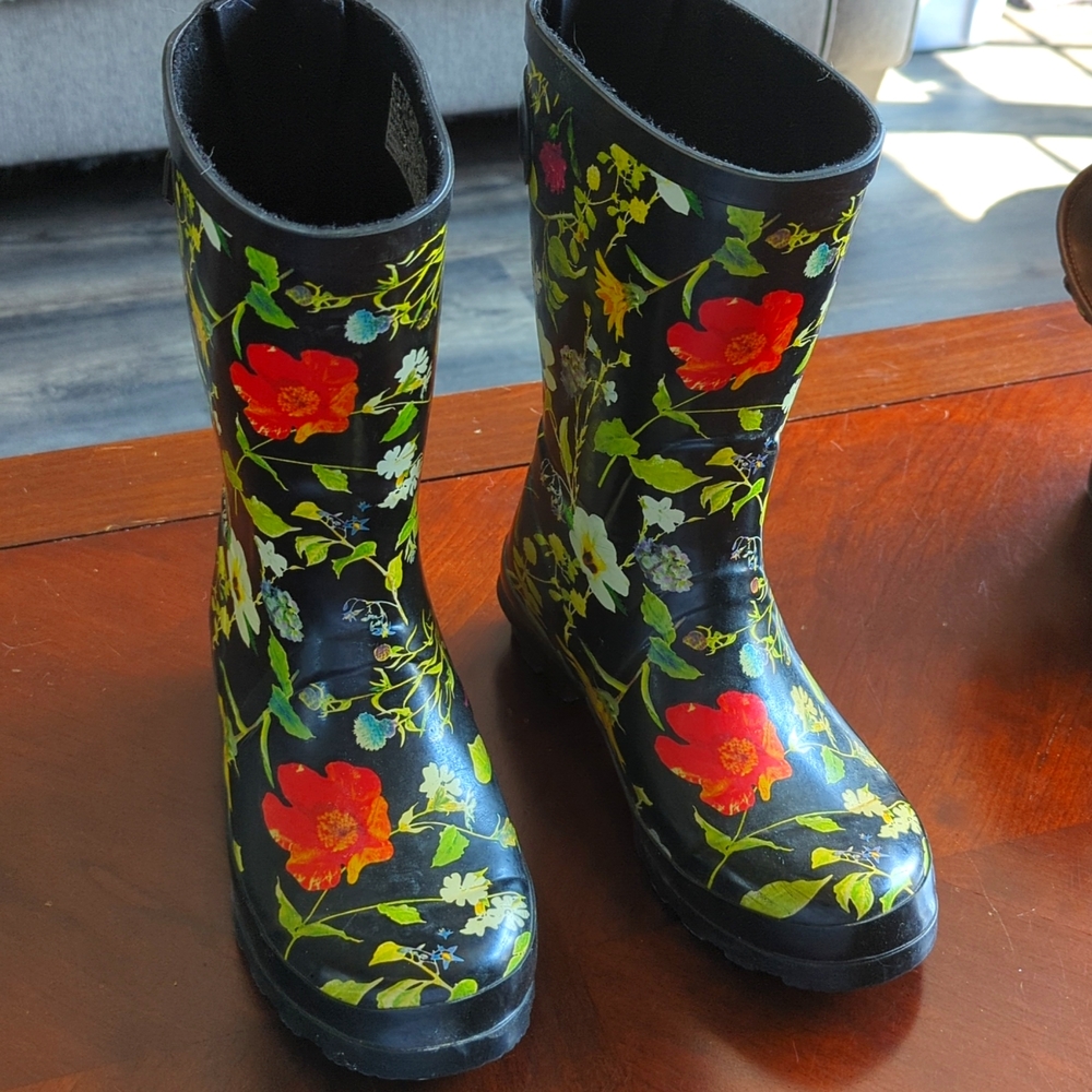 Floral Rain boots size 7